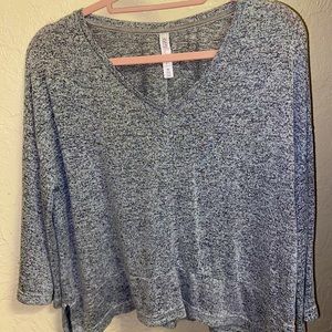 Grey Top! 💙 🍯 NEGOTIATING!!!